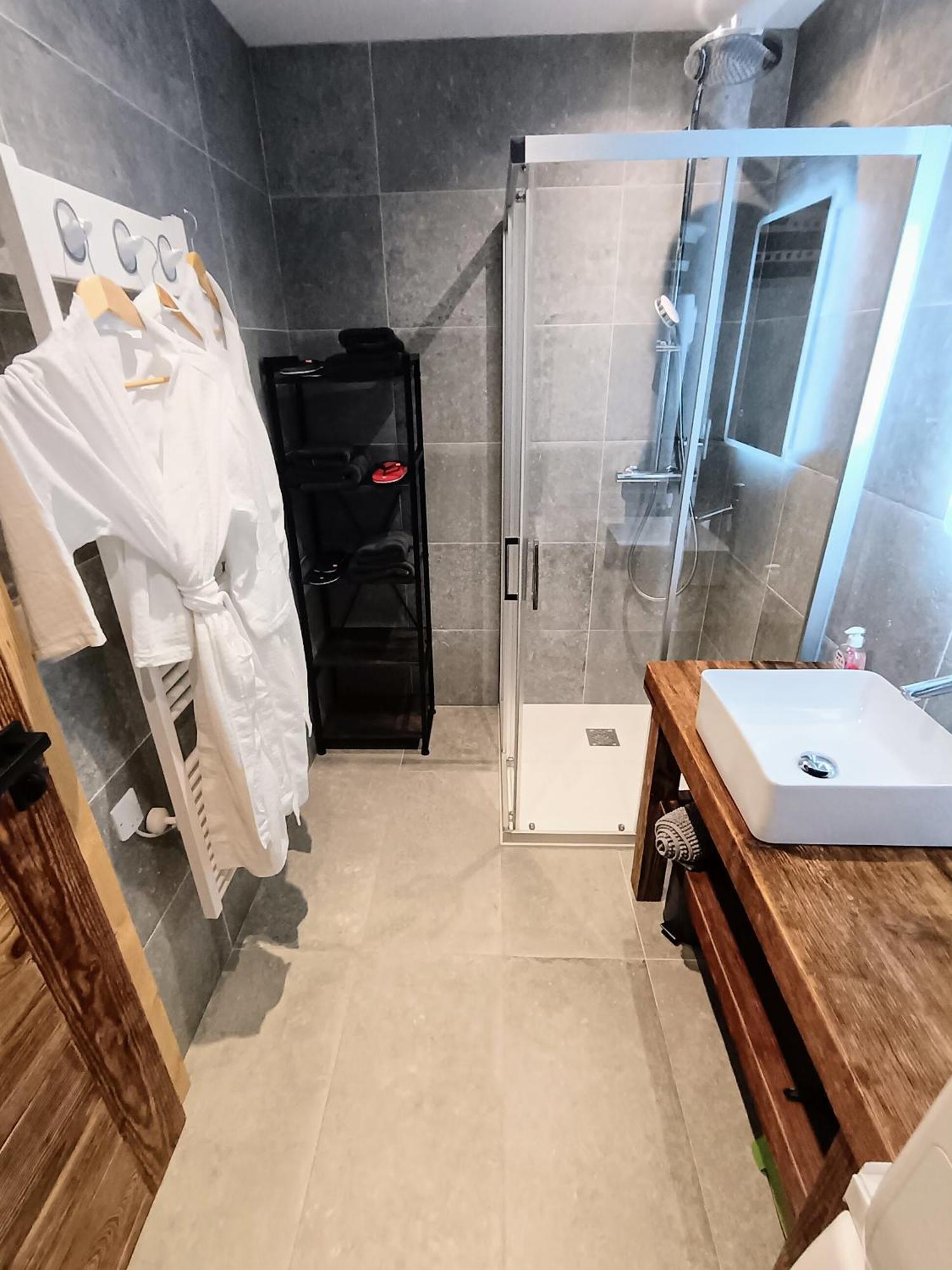 Chez Lucienne, Jacuzzi Et Sauna 사모엥 외부 사진