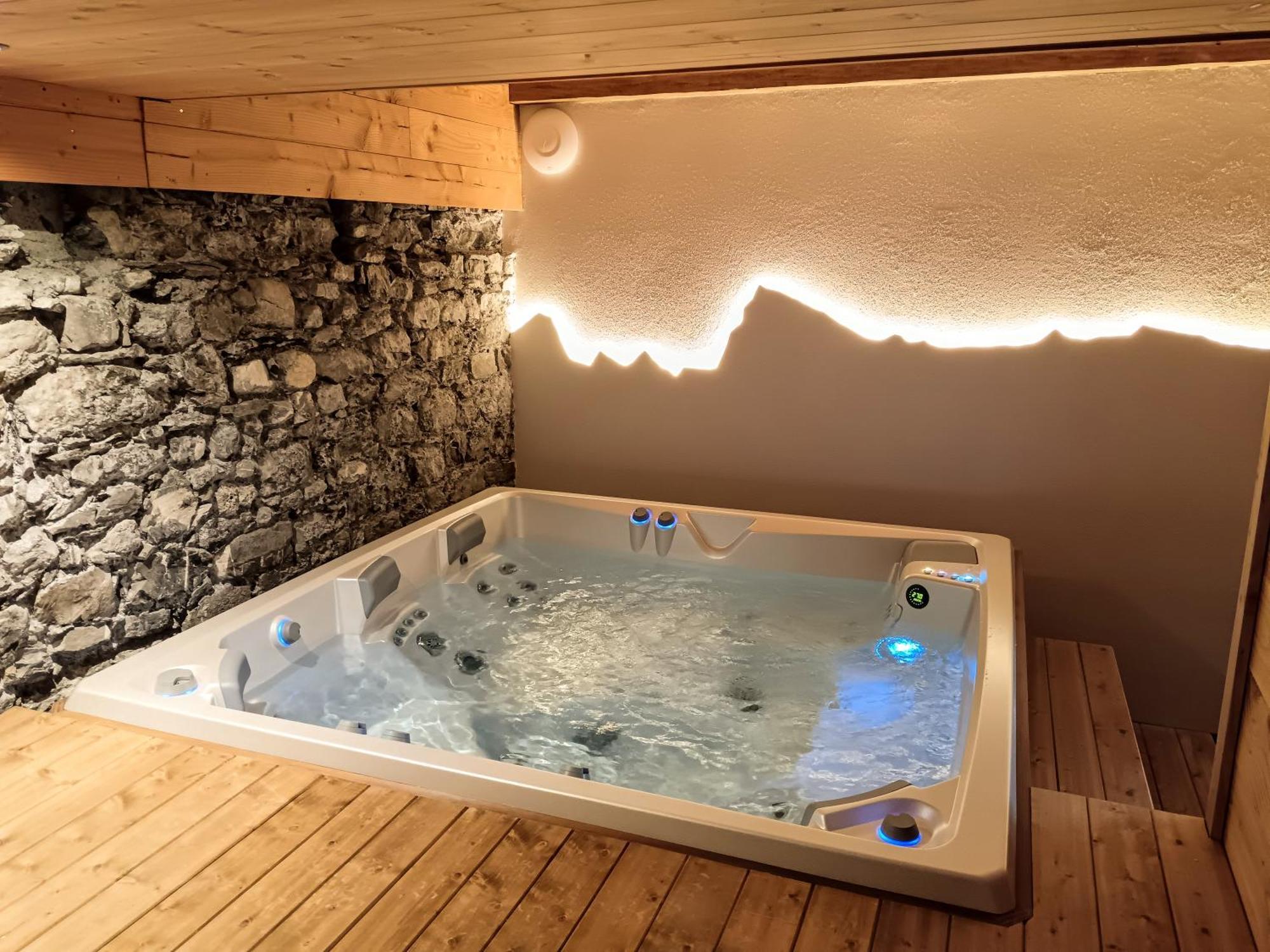 Chez Lucienne, Jacuzzi Et Sauna 사모엥 외부 사진