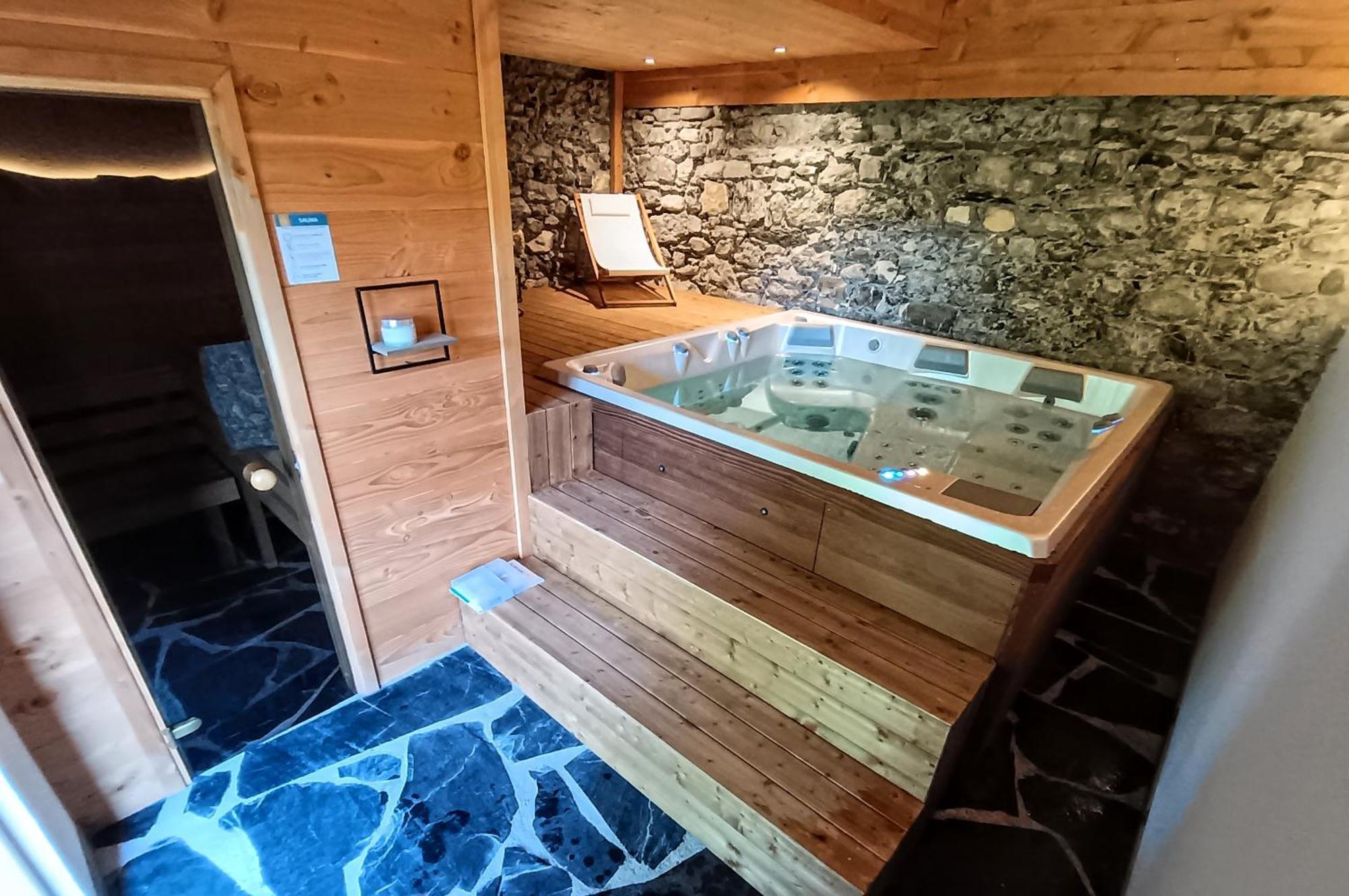 Chez Lucienne, Jacuzzi Et Sauna 사모엥 외부 사진